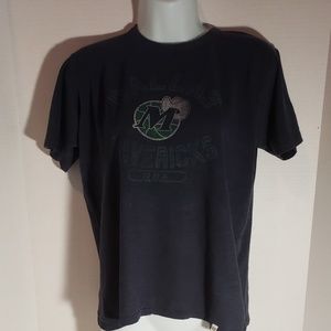 Women's tshirt